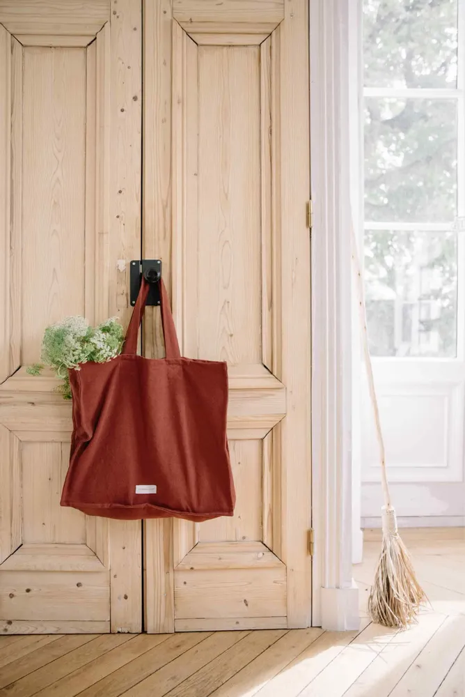 Bags and totes - Large tote bag made of thick organic cotton canvas. - LES PENSIONNAIRES