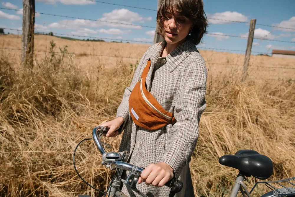 Sacs et cabas - Sac banane en toile de coton bio - LES PENSIONNAIRES