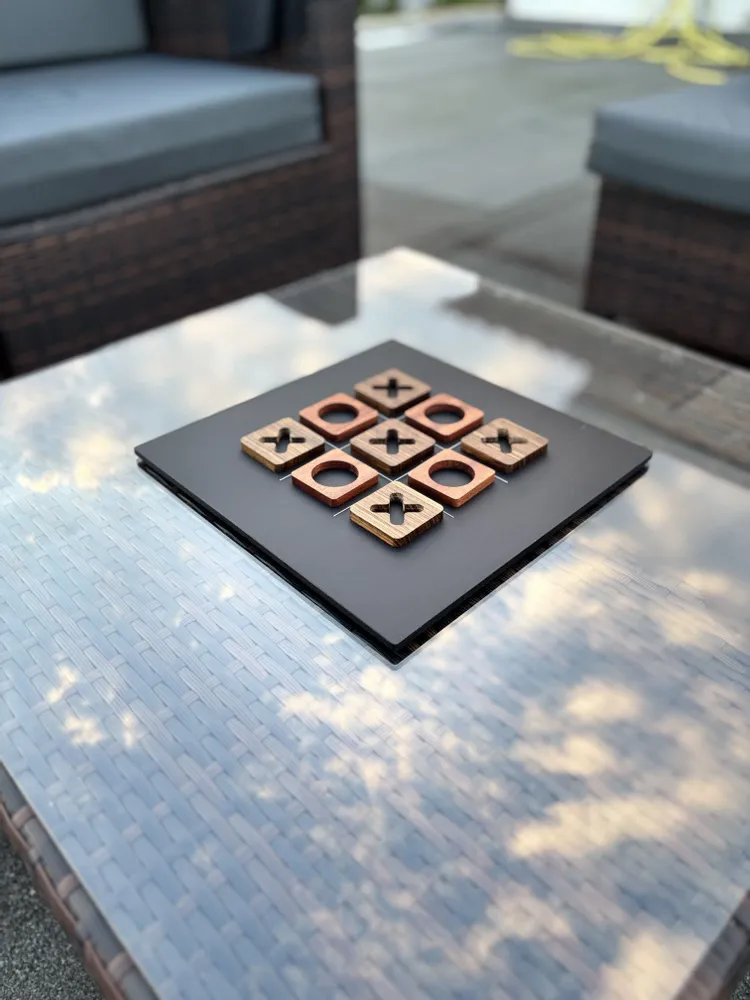 Objets design - TRIS - Ensemble de jeu en bois d'Ovangkol et d'acajou africain - SHALL WE PLAY A GAME?