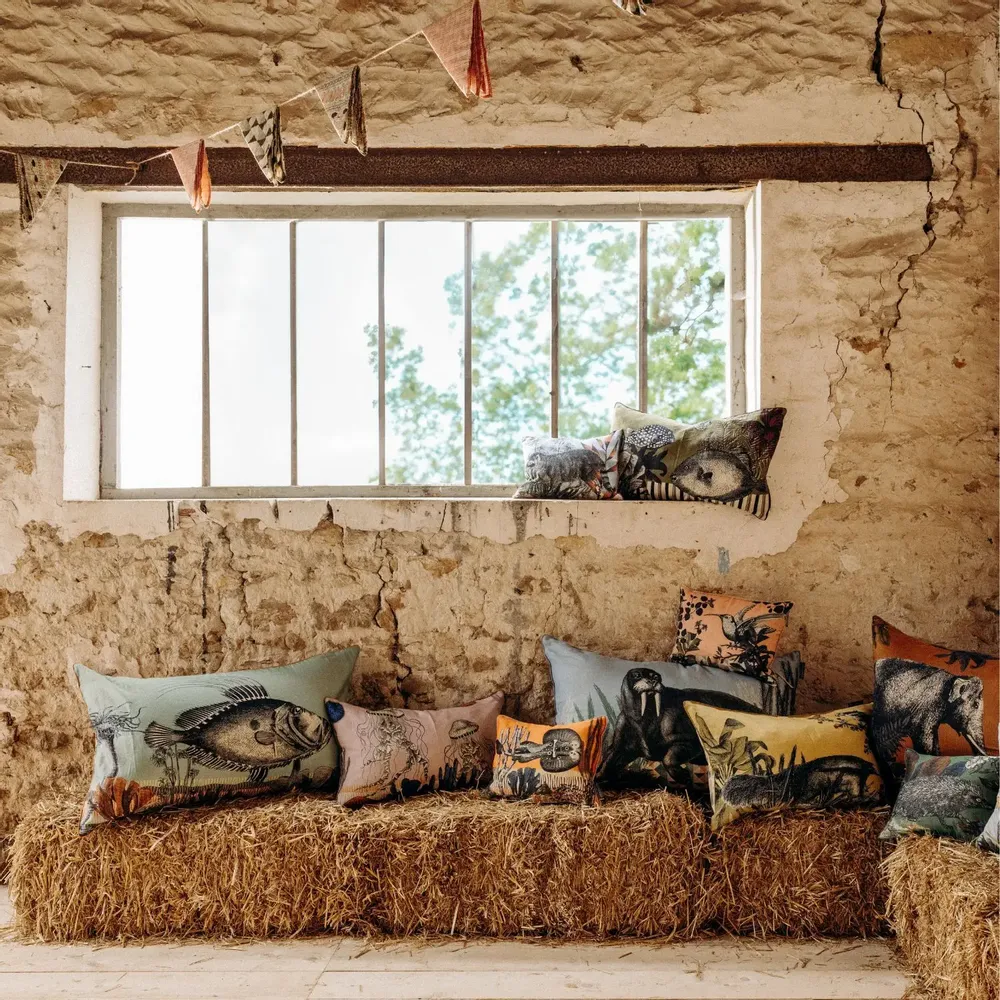 Fabric cushions - Bestiary cushion - LE MONDE SAUVAGE BEATRICE LAVAL