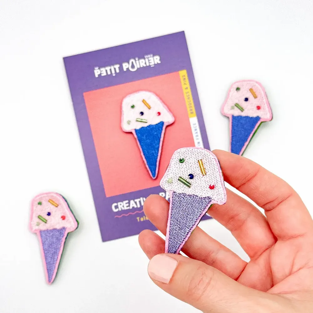 Cadeaux - Pin’s brodé "Ice Cream – Un talisman fondant, brodé de joie - PETIT POIRIER