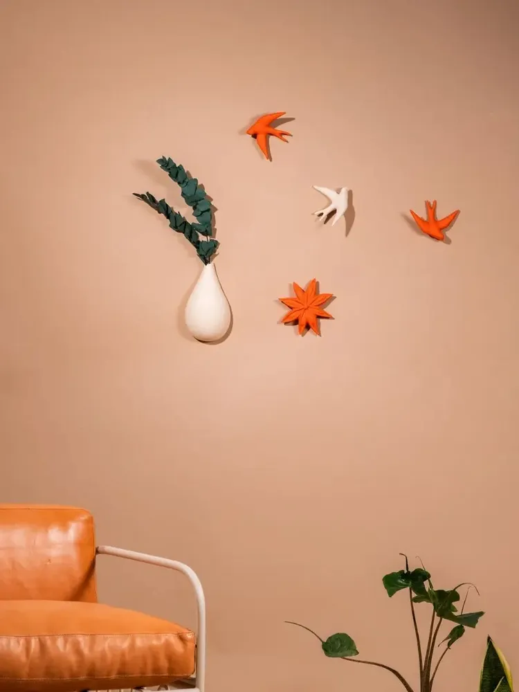 Outdoor decorative accessories - VOLAGE (Swallow) - Ephemerals - MONOCHROMIC CERAMIC
