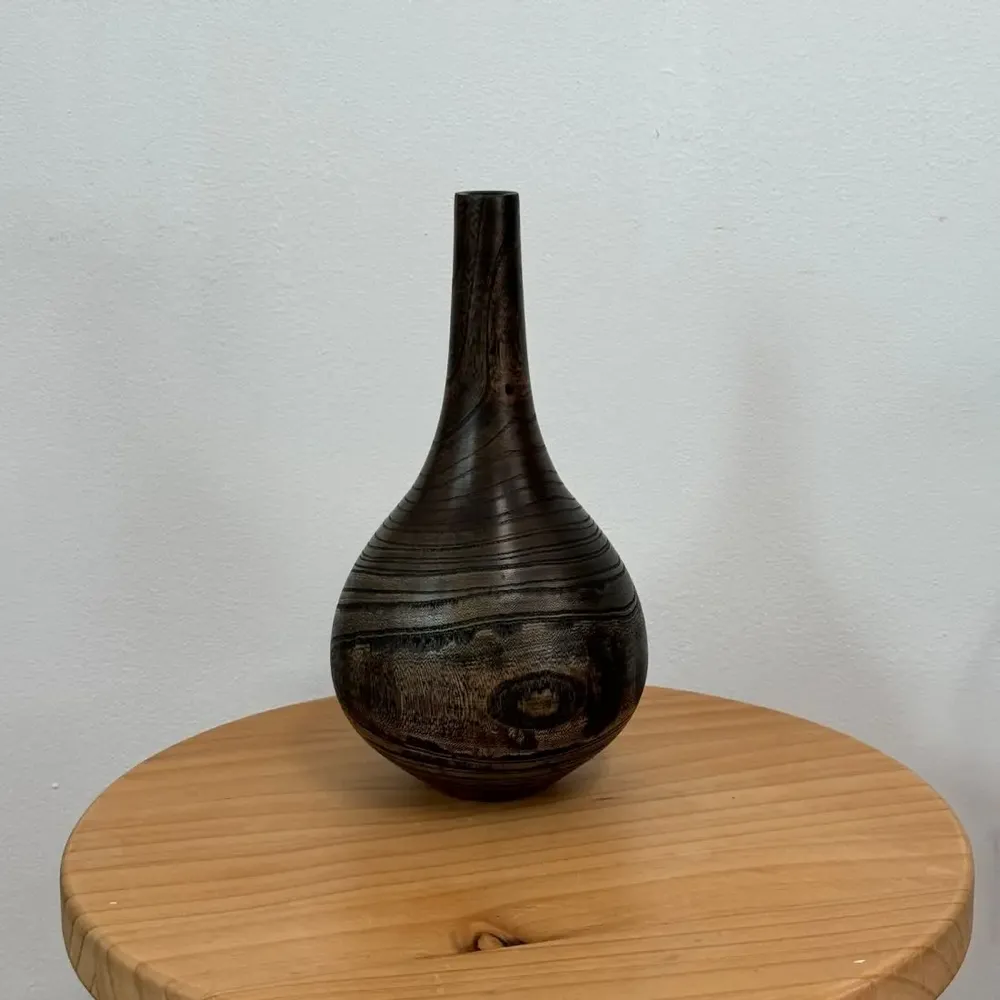 Unique pieces - Carved Jar - Black - KMOMENT