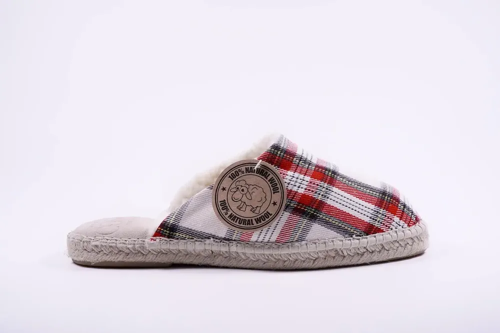 Homewear - Men’s Wool Slippers – Tartan Design, Handmade in Spain - ATELIER COSTÀ