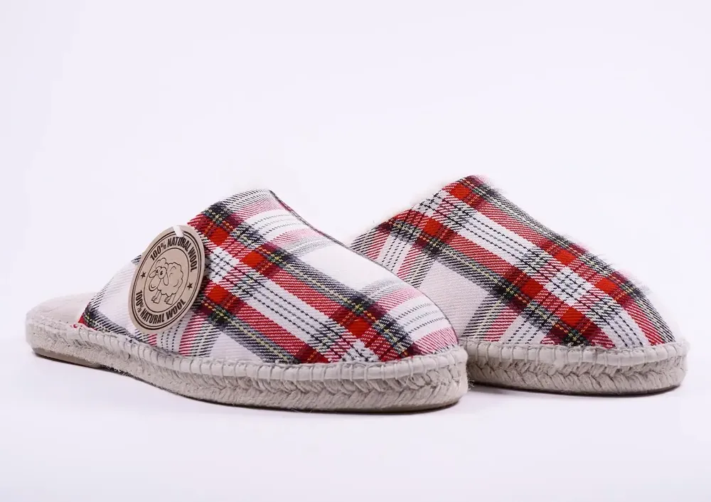 Homewear - Men’s Wool Slippers – Tartan Design, Handmade in Spain - ATELIER COSTÀ