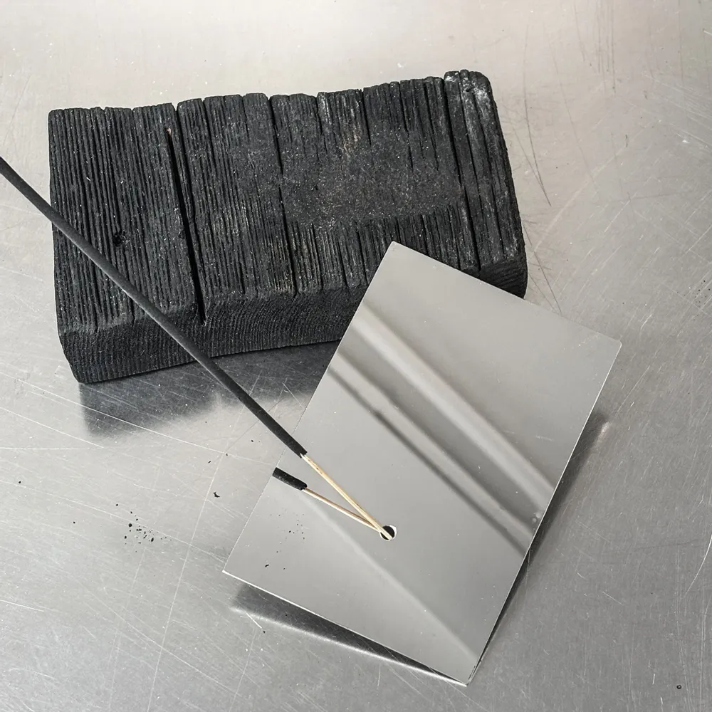 Scent diffusers - Burned Wood Incense Holder - CASE STUDIOS