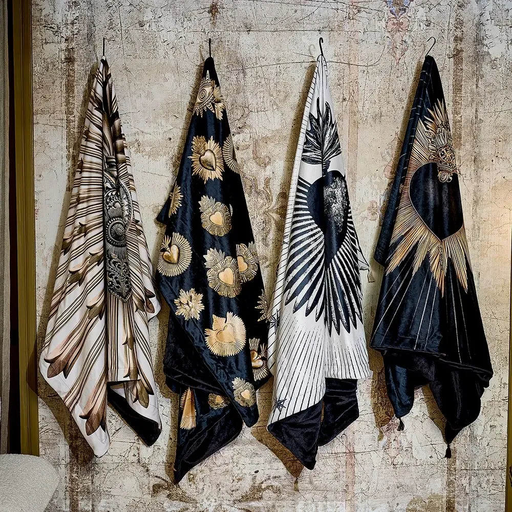 Design textile et surface - Coussin, pochettes et plaids velours. 100% made in France. - PODEVACHE