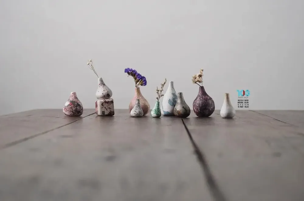 Objets de décoration - OUR DESIGN RESTORES LIFE TO RECYCLE PAPER AND OTHER NATURAL MATERIALS. - 103PAPER SHOP
