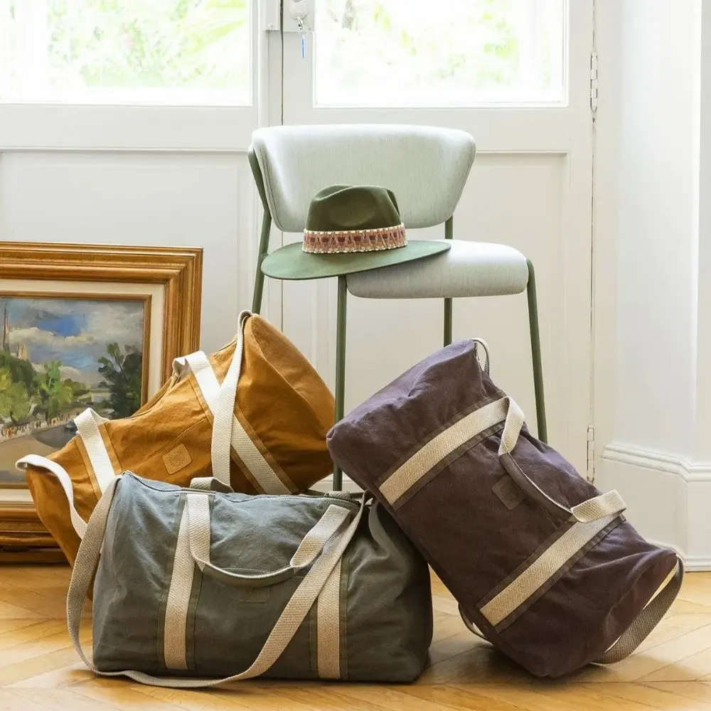 Bags and totes - DUFFLE BAG - ZIPPED TRAVEL BAG - TRAVAUX EN COURS...