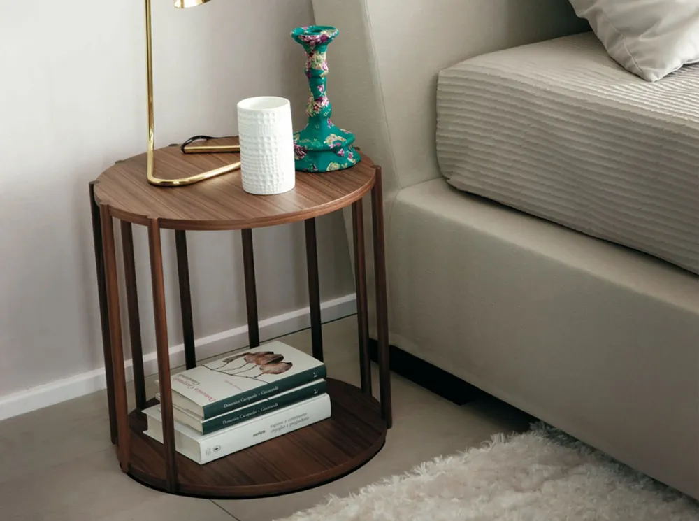 Tables basses - Table d'angle ronde en noyer - ANGEL CERDÁ