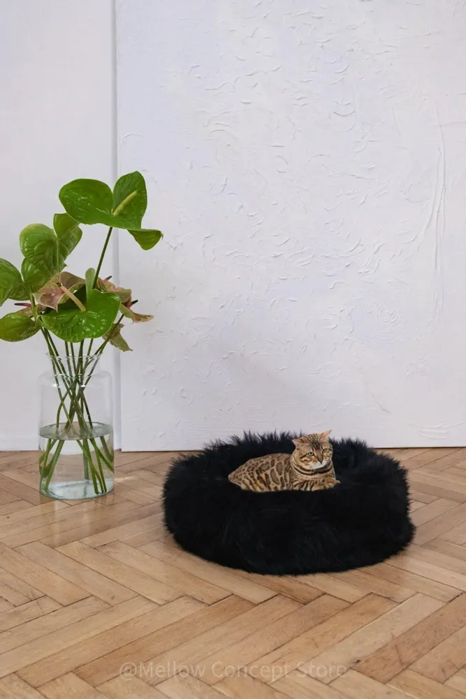 Lits - Lit Rond pour Animal en Peau de Mouton Naturelle – Noir - MELLOW CONCEPT STORE