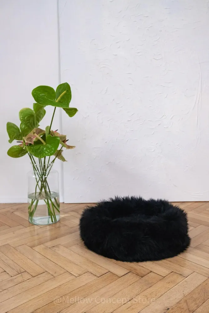 Lits - Lit Rond pour Animal en Peau de Mouton Naturelle – Noir - MELLOW CONCEPT STORE