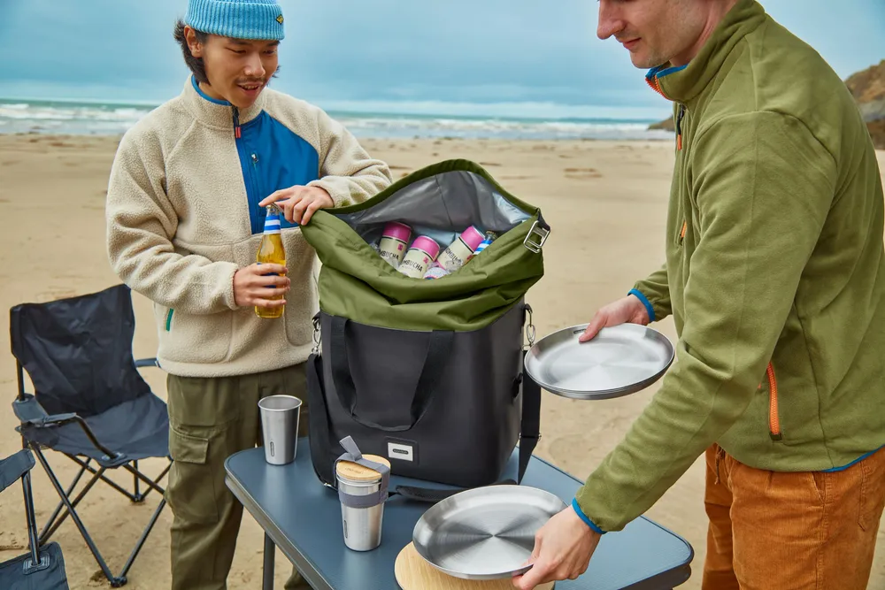 Cuisines de jardin - Glacière Isotherme 25L - Fabriqué avec du PET recyclé - BLACK+BLUM EUROPE