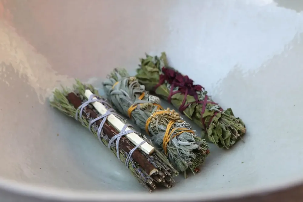 Gifts - Bouquets - French-style fumigation sticks (new fumigation sticks) - natural wellness fragrances - TOTEM NATURE
