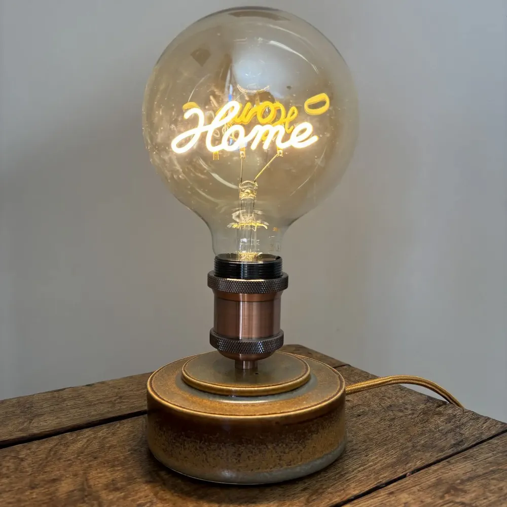 Objets de décoration - Lampe à poser Gaïa Doré - Ampoule Home - LES POTERIES DE SWANE