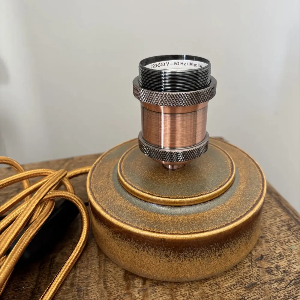 Objets de décoration - Lampe à poser Gaïa Doré - Ampoule Home - LES POTERIES DE SWANE