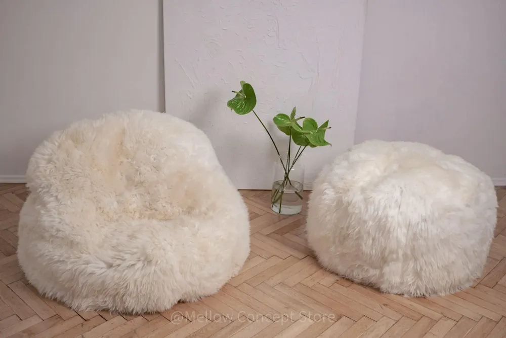 Poufs - Pouf / Ottoman en Peau de Mouton Naturelle – Blanc - MELLOW CONCEPT STORE