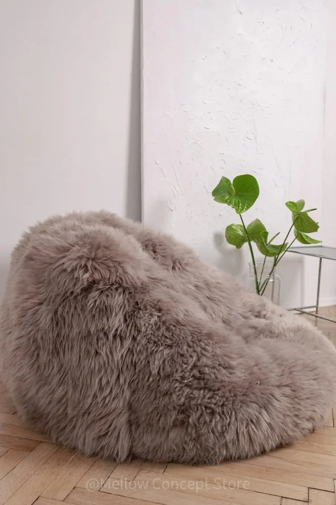 Poufs - Pouf en Peau de Mouton Naturelle – Greige - MELLOW CONCEPT STORE
