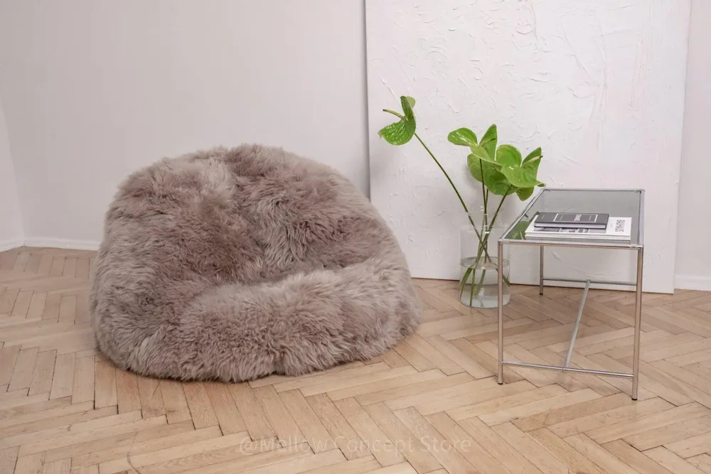Poufs - Pouf en Peau de Mouton Naturelle – Greige - MELLOW CONCEPT STORE
