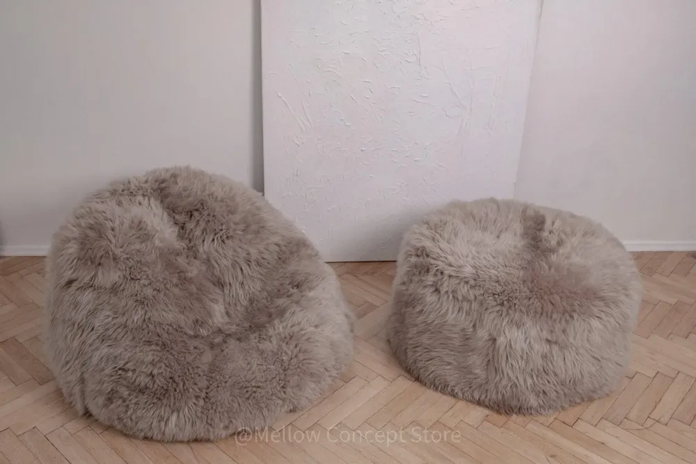 Poufs - Pouf en Peau de Mouton Naturelle – Greige - MELLOW CONCEPT STORE