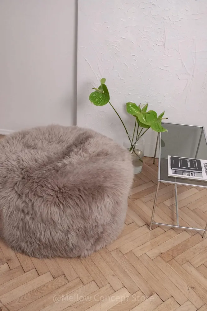 Poufs - Pouf / Ottoman en Peau de Mouton Naturelle – Greige - MELLOW CONCEPT STORE