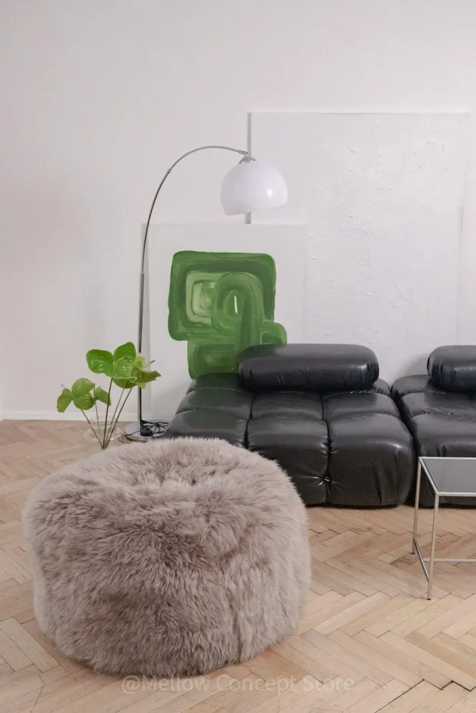 Poufs - Pouf / Ottoman en Peau de Mouton Naturelle – Greige - MELLOW CONCEPT STORE