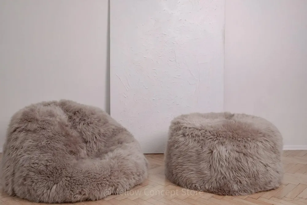 Poufs - Pouf / Ottoman en Peau de Mouton Naturelle – Greige - MELLOW CONCEPT STORE