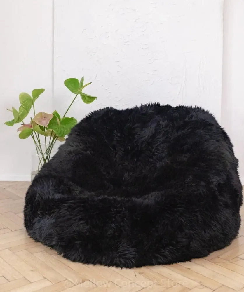 Poufs - Pouf en Peau de Mouton Naturelle – Noir - MELLOW CONCEPT STORE
