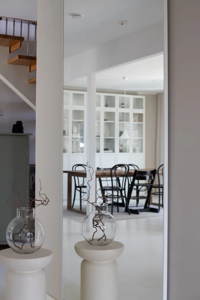 Miroirs - Très grand miroir pleine longueur avec cadre blanc (110 x 210 cm) - SCANDINAVIAN GLASSFACTORY