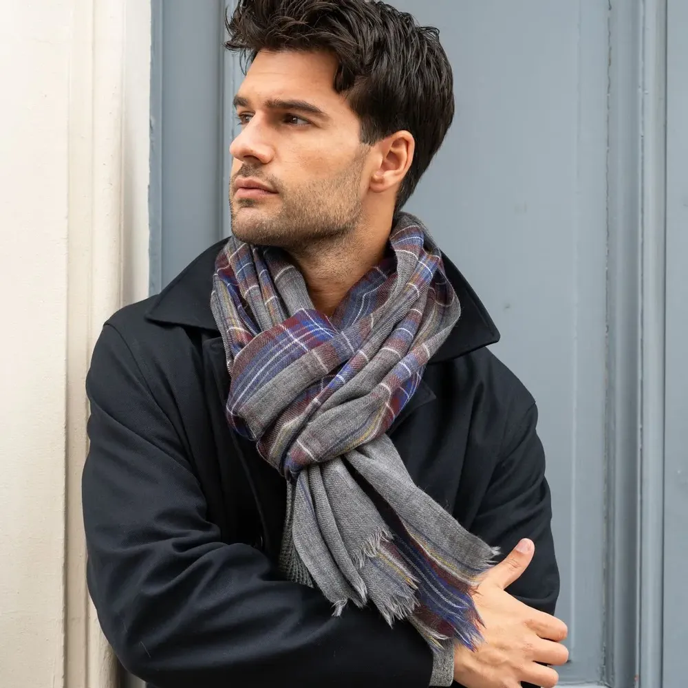 Scarves - Écharpe homme à carreaux gris foncé - AV08 PARIS