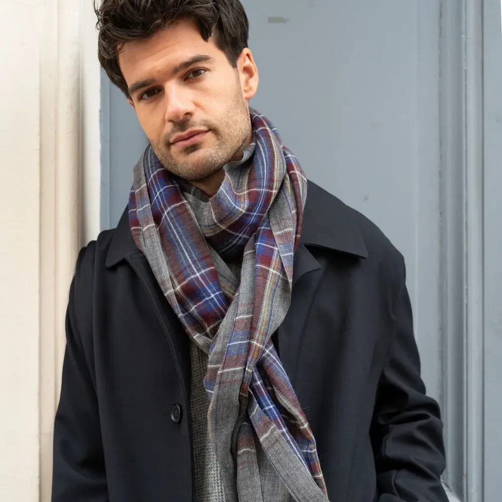 Scarves - Écharpe homme à carreaux gris foncé - AV08 PARIS