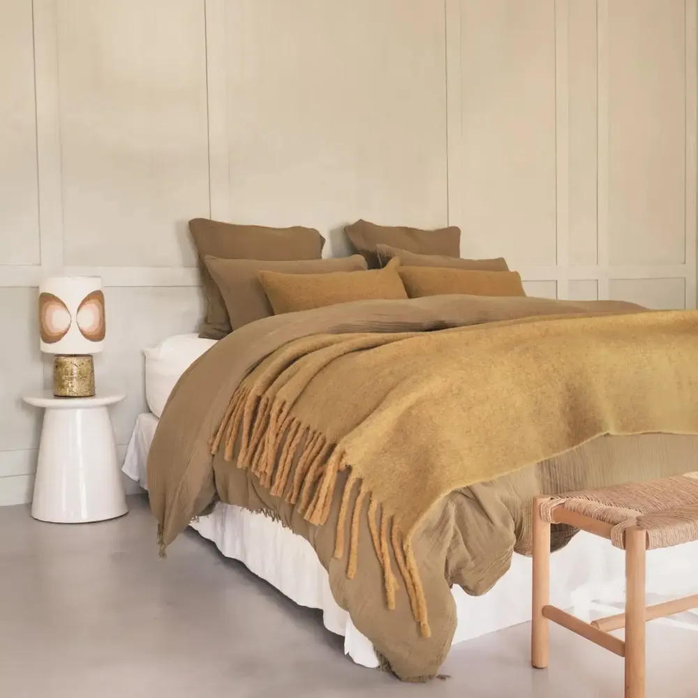Throw blankets - Throw CRUMBLE 125x200cm - BED AND PHILOSOPHY