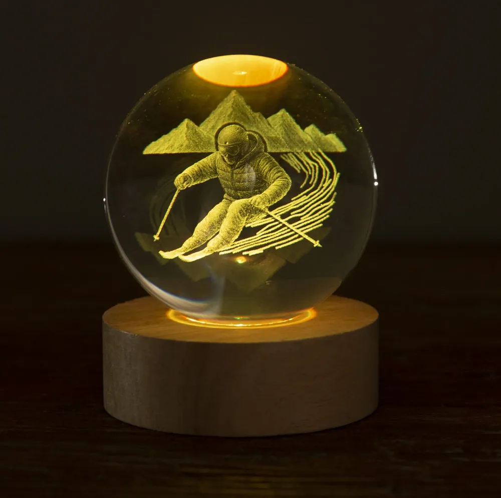 Cadeaux - Veilleuse verre gravée sur base en bois LED avec télécommande. - LIGHT ME UP