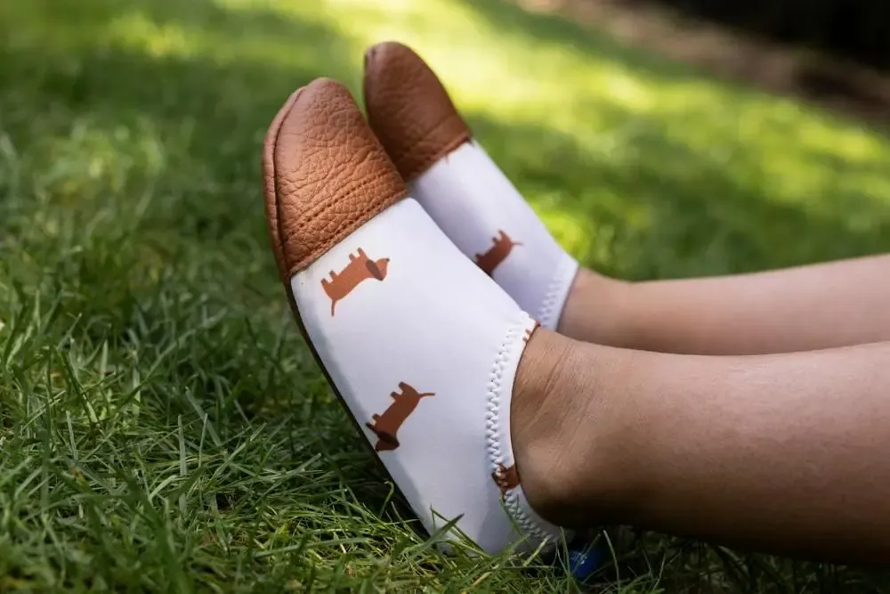 Kids slippers and shoes - Chaussons souples tout terrain - Les Petits Teckels - LES PAS PETITS