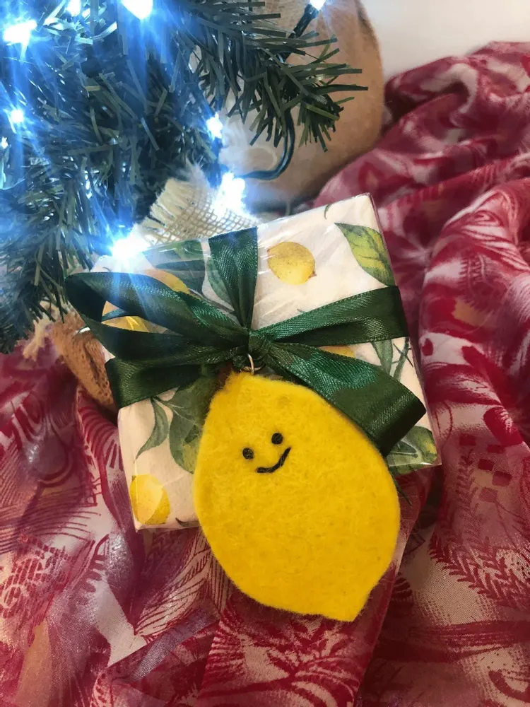 Other Christmas decorations - Colorful and fun gift decoration - PERSON'ELLE