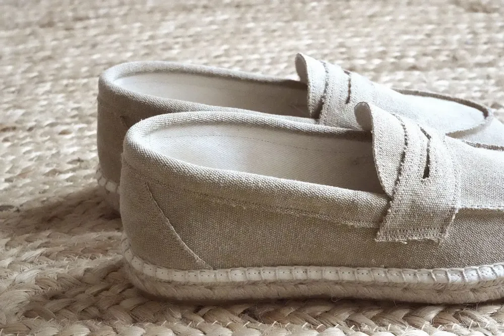 Chaussures - Mocassin en toile délavée cousu main – Semelle espadrille en jute - ATELIER COSTÀ