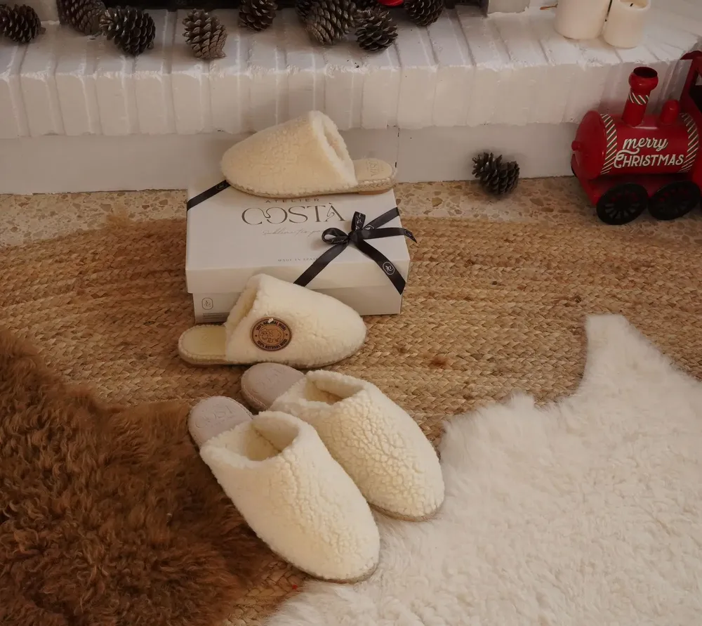 Homewear - 🎁 Le cadeau qui réchauffe les cœurs... et les pieds 🧦 - ATELIER COSTÀ