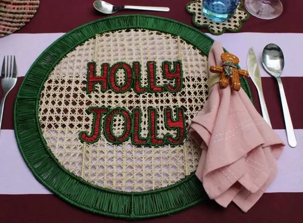 Platter and bowls - Holly Jolly Placemat - CORO CORA