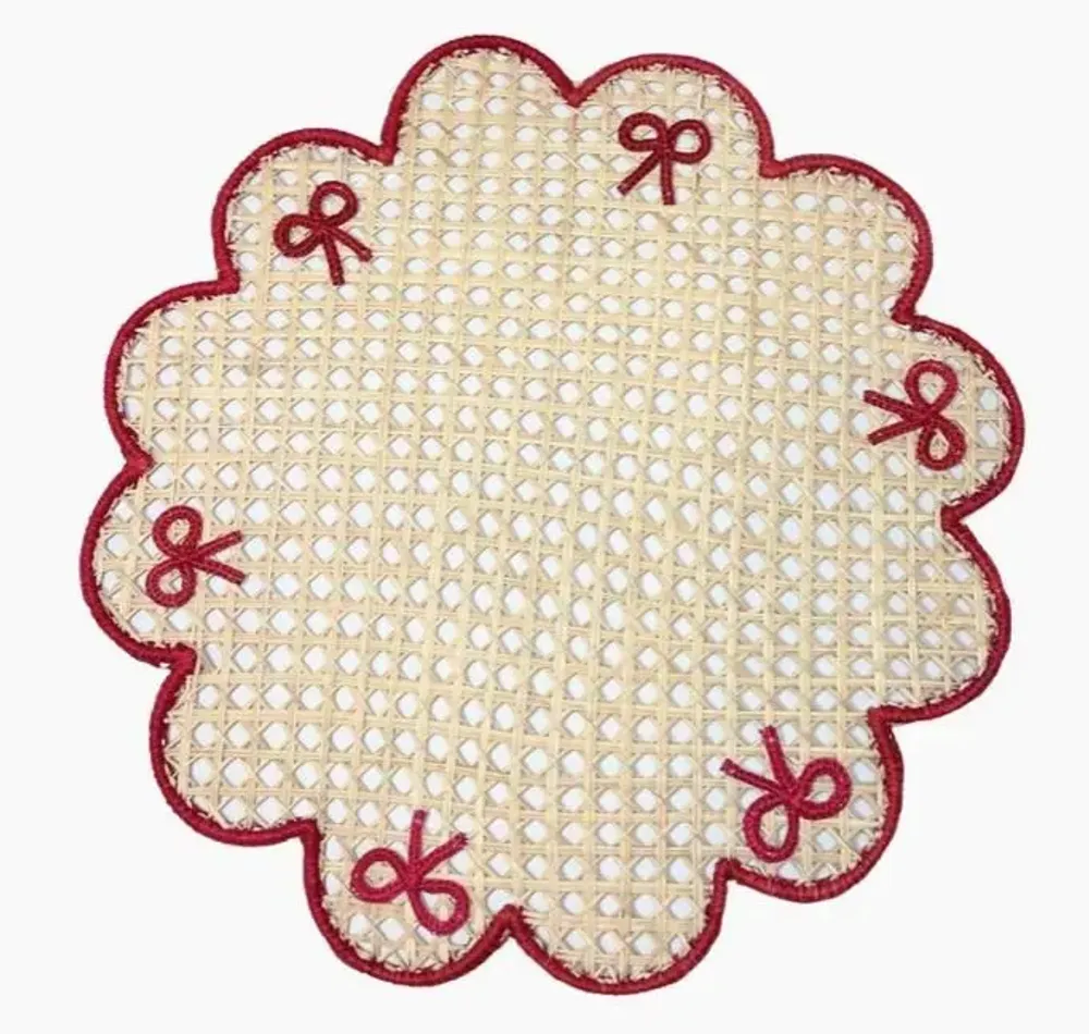 Platter and bowls - Bow Scalloped Placemat - CORO CORA