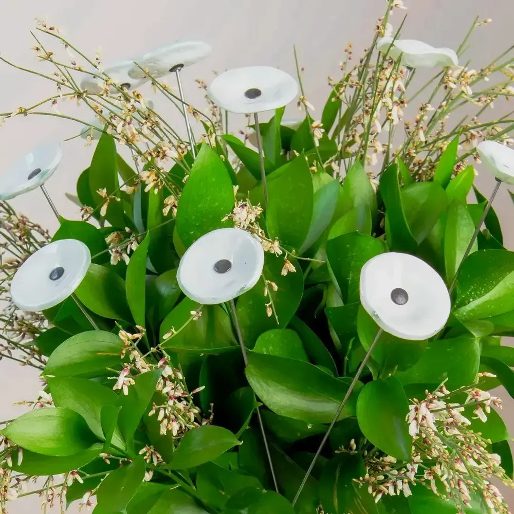 Floral decoration - Round glass flower for outdoor in white colour - CARNEOL GLASS