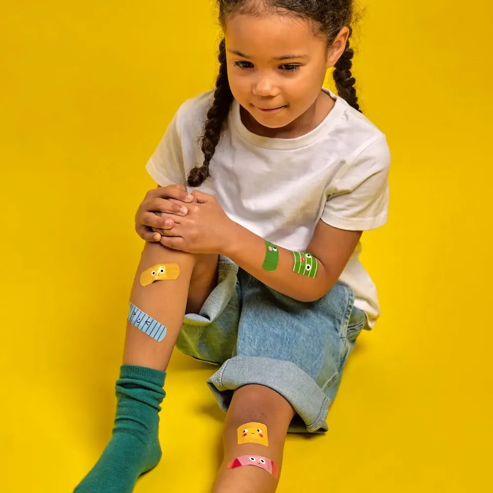 Childcare accessories - Kidoki OuchyFriend Adhesive Bandage - KIKKERLAND