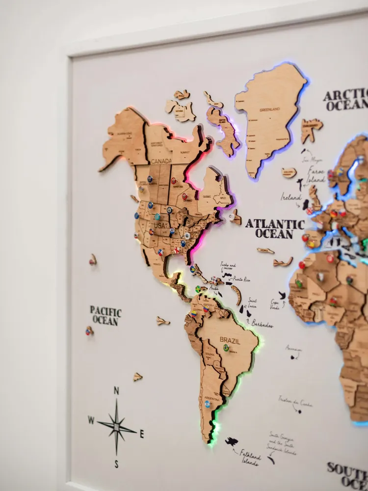 Design objects - Wooden LED World Map on Board - ENJOYTHEWOOD