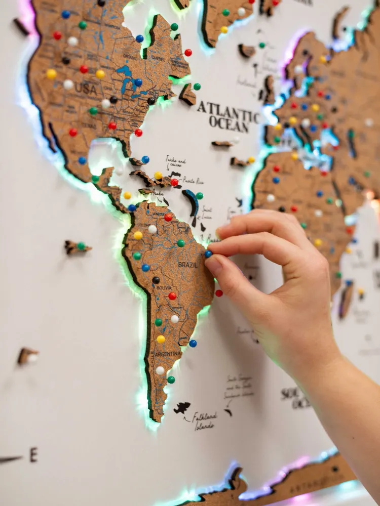Design objects - Wooden LED World Map on Board - ENJOYTHEWOOD