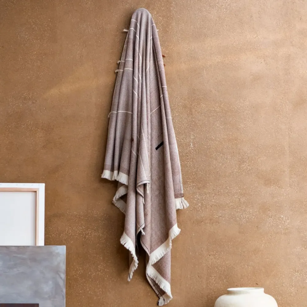 Throw blankets - NAGA PLAID COLLECTION HAND-WOVEN HIMALAYAN MERINO WOOL - MILLE ET CLAIRE