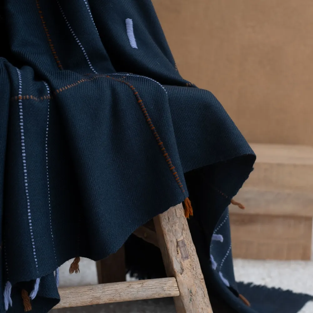 Throw blankets - NAGA PLAID COLLECTION HAND-WOVEN HIMALAYAN MERINO WOOL - MILLE ET CLAIRE