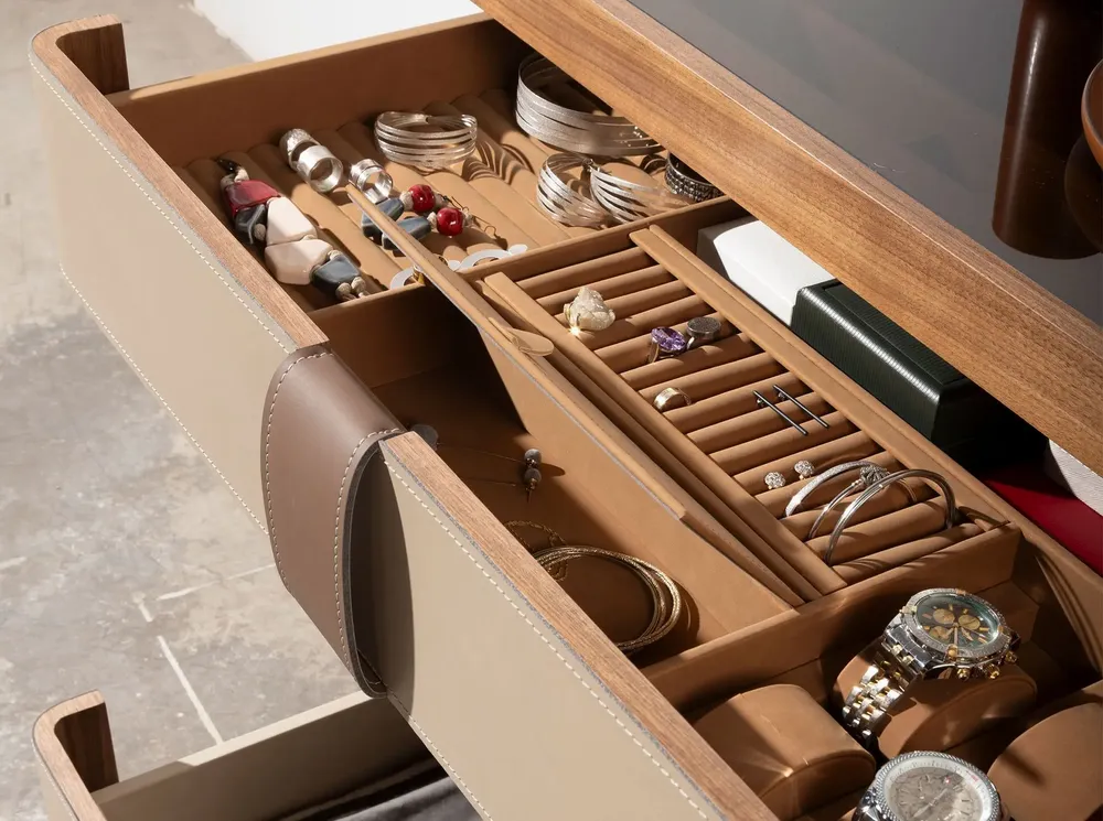 Chests of drawers - Leather chest of drawers, walnut, polished steel base and brown smoked - ANGEL CERDÁ