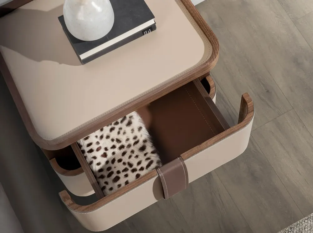 Night tables - Bedside table leather, walnut and polished steel base - ANGEL CERDÁ