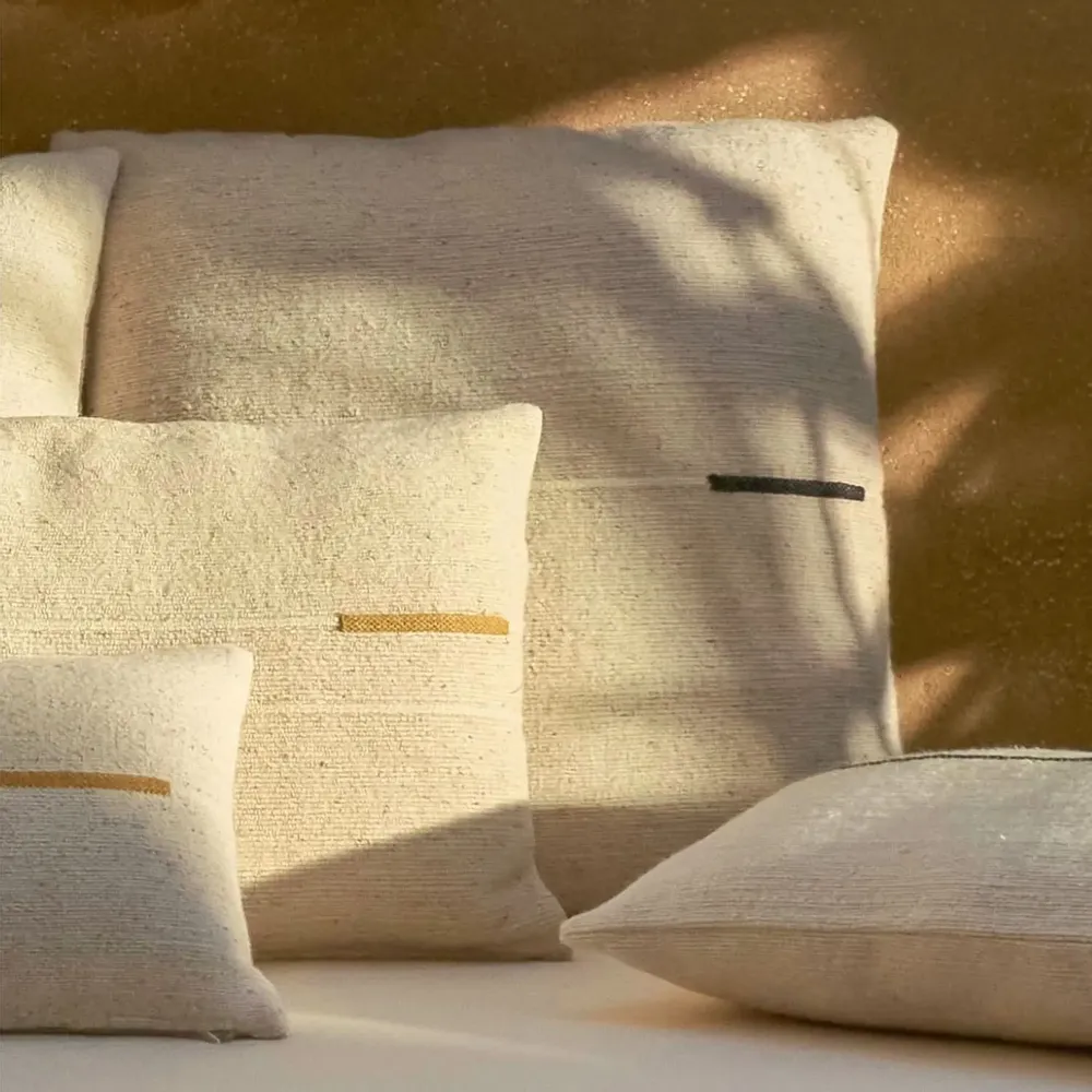 Fabric cushions - SEMA COLLECTION CUSHIONS & BLANKETS IN NETTLE FIBERS - MILLE ET CLAIRE