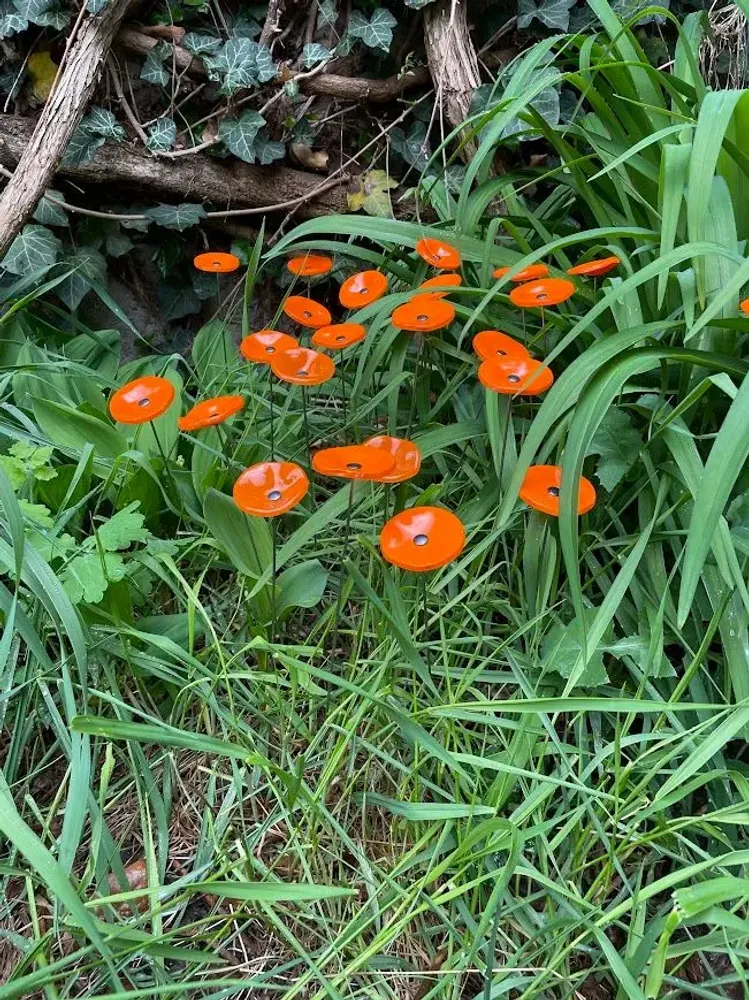 Floral decoration - Round small glass flower for outdoor use in orange colour - CARNEOL GLASS