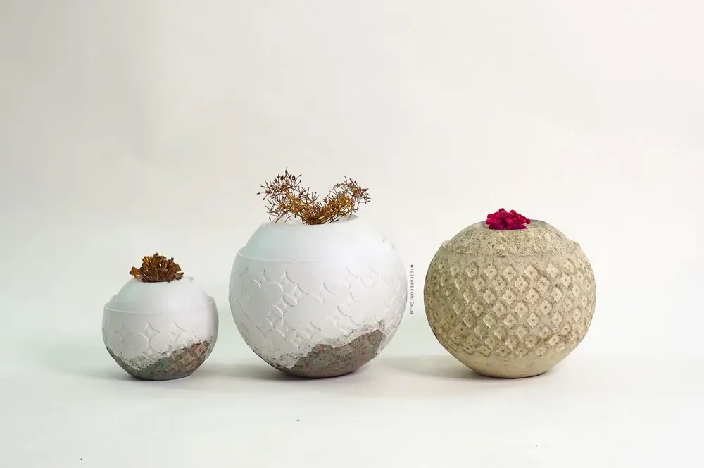 Decorative objects - OUR DESIGN RESTORES LIFE TO RECYCLE PAPER AND OTHER NATURAL MATERIALS. - 103PAPER SHOP